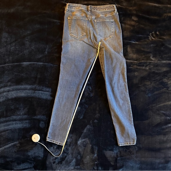 Jessica Simpson Adored Hi Rise Skinny Jeans 10 - Picture 5 of 11